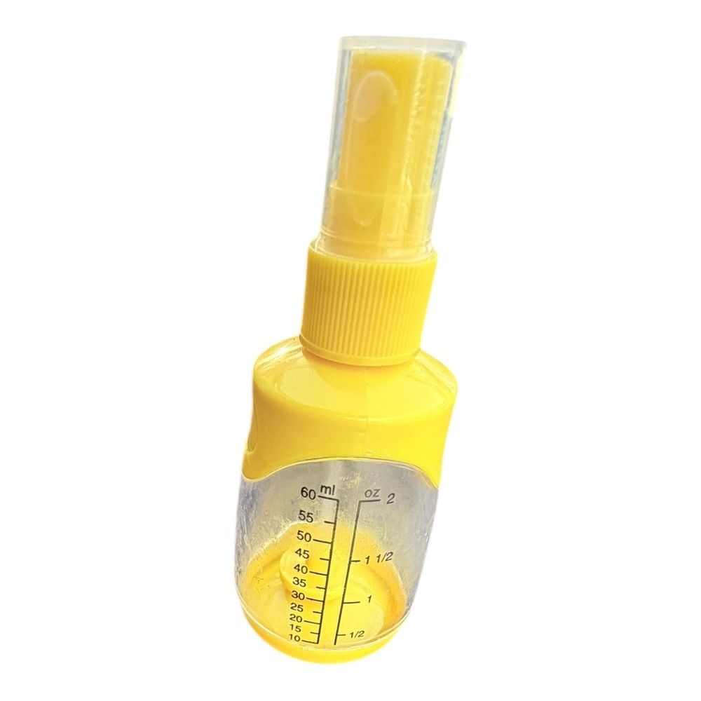Unbranded Oil Spray Bottle Yellow Clear Plastic 2oz 60ml Measuring Kitchen Tool